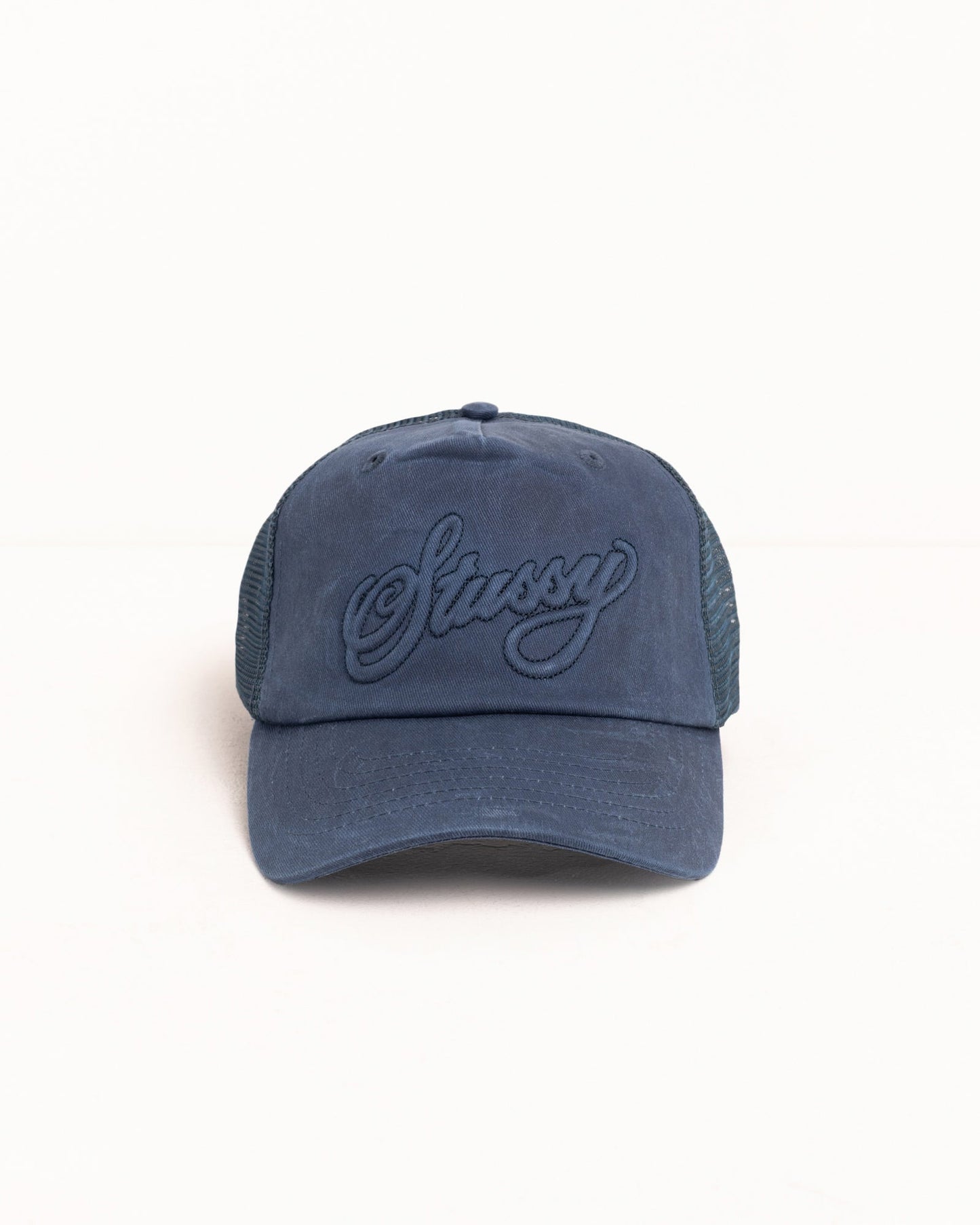 WAXED CURSIVE STITCH SNAPBACK TRUCKER ЅТÜЅЅΥ